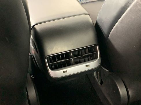 Used 2019 Tesla Model 3 Long Range image 31