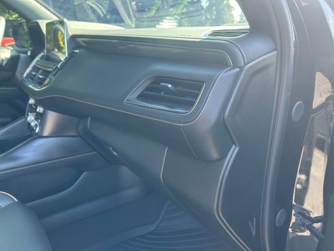 Used 2024 GMC Yukon XL AT4 w/ Technology Package AWD/4WD image 26