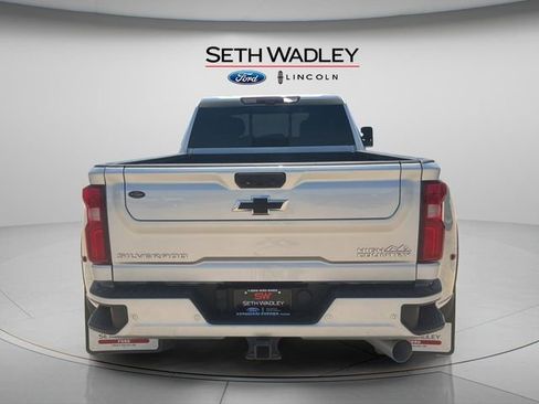 Used 2022 Chevrolet Silverado 3500 High Country w/ LPO, Hitch Package AWD/4WD image 6