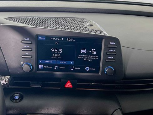 Certified 2025 Hyundai Elantra Sport FWD image 14