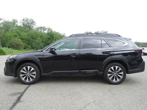 Used 2023 Subaru Outback Limited XT AWD/4WD image 8
