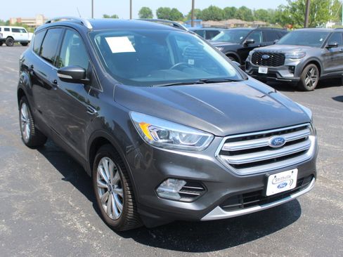 Used 2017 Ford Escape Titanium FWD image 8