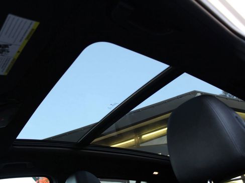 Used 2019 BMW X3 sDrive30i w/ Driving Assistance Package image 29