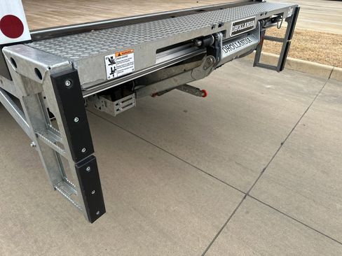 New 2026 Ford F550 2WD Regular Cab Super Duty image 7