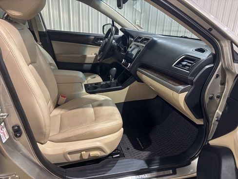 Used 2018 Subaru Outback 2.5i Limited image 27