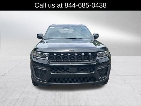 New 2026 Jeep Grand Cherokee Limited w/ Limited Altitude Package AWD/4WD image 2