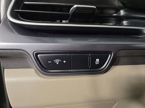 Used 2025 Kia Carnival image 28