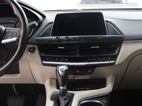 Used 2020 Cadillac CT4 Luxury w/ Sun And Sound Package image 25