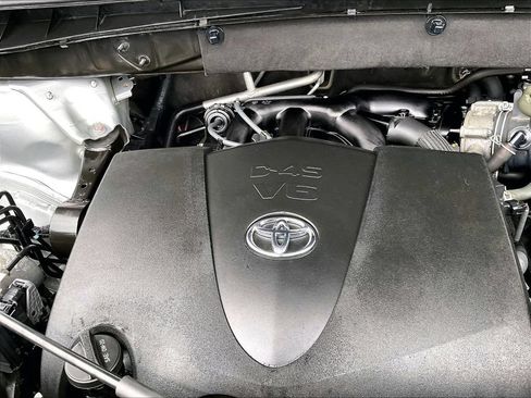 Used 2018 Toyota Highlander Limited w/ Protection Package #3 AWD/4WD image 30