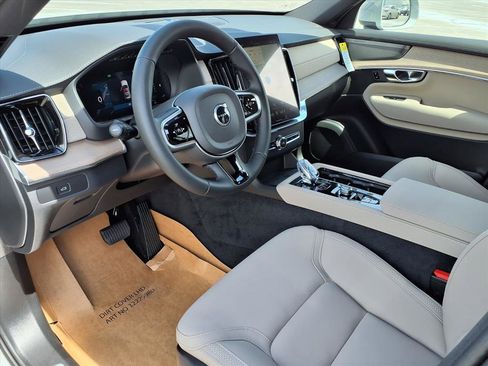 New 2026 Volvo XC90 B6 Plus w/ Protection Package Premier image 12