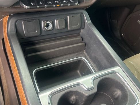 Used 2017 GMC Sierra 1500 SLT image 15