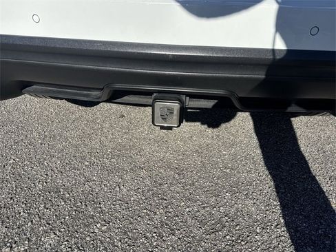 Used 2016 Porsche Cayenne Base image 14