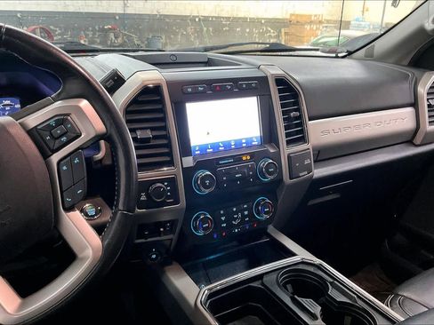 Used 2021 Ford F350 Lariat w/ Lariat Ultimate Package image 9