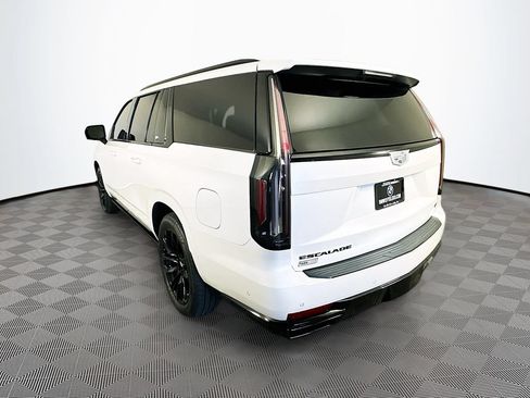 Used 2024 Cadillac Escalade ESV Sport Platinum w/ LPO, ONYX Package AWD/4WD image 6