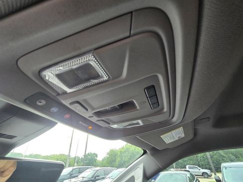 Used 2019 Chevrolet Silverado 1500 LTZ AWD/4WD image 22