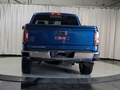 Used 2018 GMC Sierra 1500 SLT w/ SLT Premium Package AWD/4WD image 9