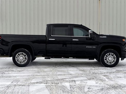 Used 2020 Chevrolet Silverado 2500 High Country w/ Z71 Off-Road Package image 9