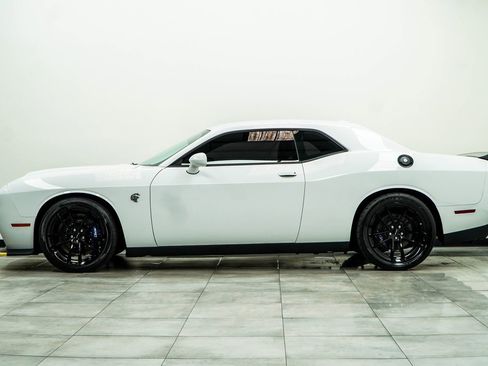 Used 2023 Dodge Challenger SRT Hellcat image 11