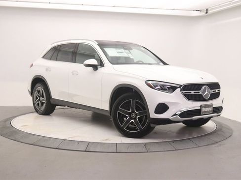 New 2026 Mercedes-Benz GLC 300 image 1