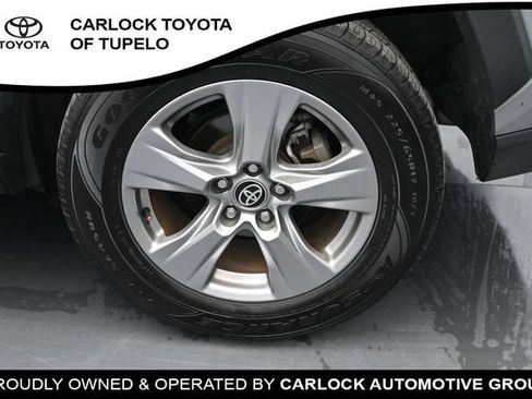 Used 2025 Toyota RAV4 XLE FWD image 15