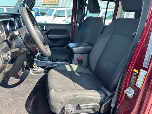 Used 2022 Jeep Wrangler Unlimited Sport AWD/4WD image 9