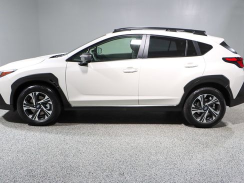 Used 2024 Subaru Crosstrek 2.0i Premium image 10