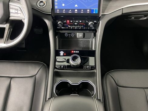 Used 2024 Jeep Grand Cherokee Limited 4xe image 16