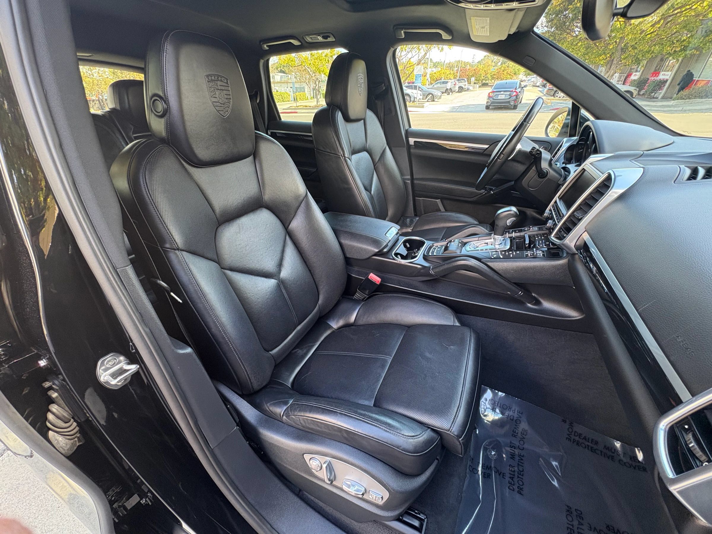 Used 2012 Porsche Cayenne S AWD/4WD image 15