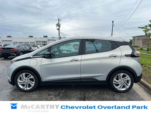 Used 2023 Chevrolet Bolt LT w/ Driver Confidence Package FWD image 6