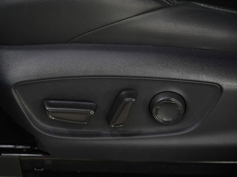 Used 2024 Toyota Tacoma TRD Off-Road w/ TRD Off Road Premium Package AWD/4WD image 25