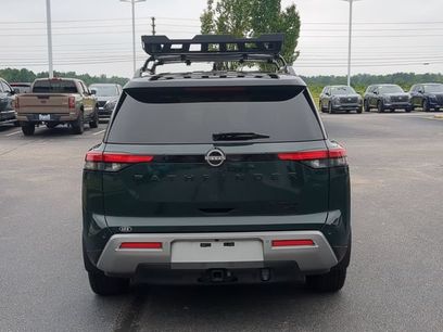 Used 2024 Nissan Pathfinder Platinum w/ Black Appearance Package