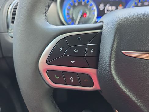 Used 2023 Chrysler 300 Touring w/ Safetytec Plus Group RWD image 19