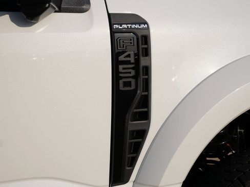 New 2026 Ford F450 Platinum w/ FX4 Off-Road Package AWD/4WD image 8