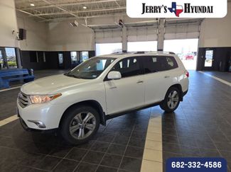 Used 2012 Toyota Highlander Limited w/ Tow Pkg video 1