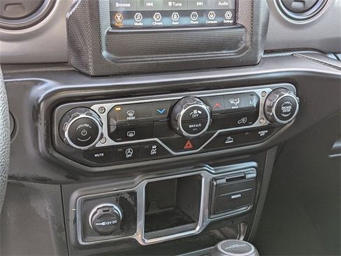 Used 2023 Jeep Gladiator Sport image 20