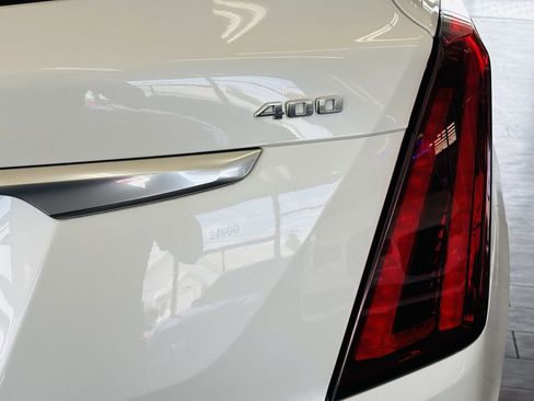 Used 2024 Cadillac XT5 Premium Luxury AWD/4WD image 7