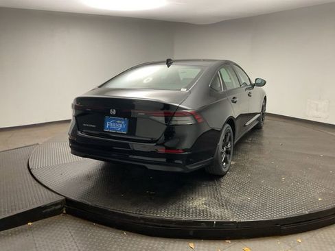 New 2025 Honda Accord SE image 7