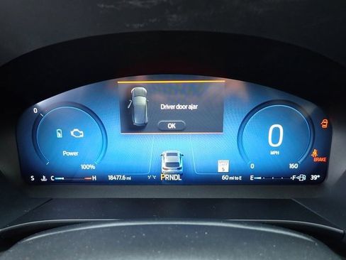 Used 2025 Ford Escape Platinum w/ Premium Technology Package image 29