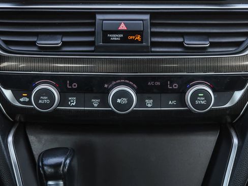 Used 2021 Honda Accord Sport image 14