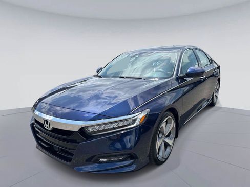 Certified 2018 Honda Accord Touring image 8