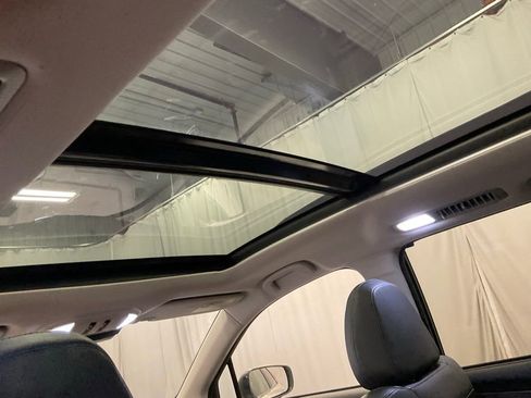 Used 2023 Subaru Ascent Touring image 31