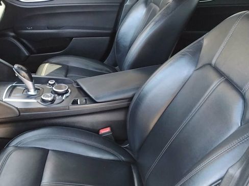 Used 2017 Alfa Romeo Giulia AWD w/ Cold Weather Package image 7
