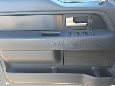 Used 2014 Ford F150 FX4 w/ Equipment Group 402A Luxury AWD/4WD image 18