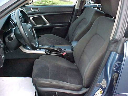 Used 2009 Subaru Outback 2.5i Special Edition image 15