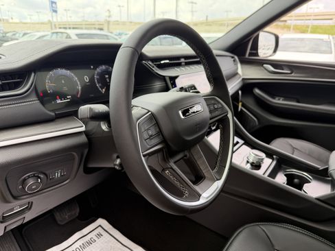 New 2026 Jeep Grand Cherokee L Limited image 36