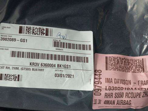 Used 2021 Ford Mustang Shelby GT500 w/ Carbon Fiber Track Pack image 74