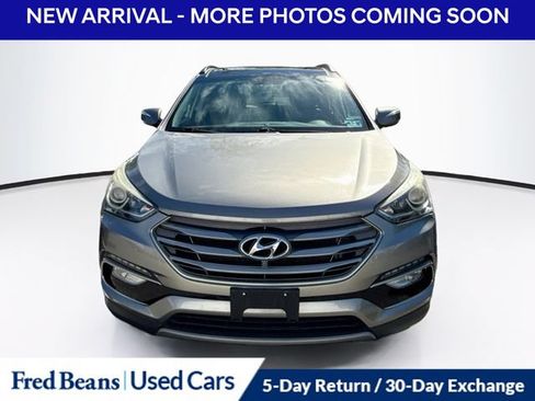 Used 2018 Hyundai Santa Fe Sport w/ 2.4L Tech Package 04 AWD/4WD image 2