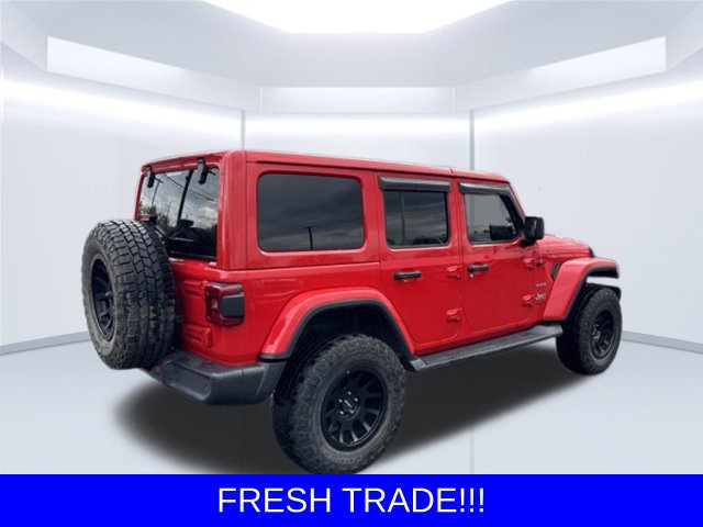 Used 2018 Jeep Wrangler Unlimited Sahara w/ Cold Weather Group AWD/4WD image 4