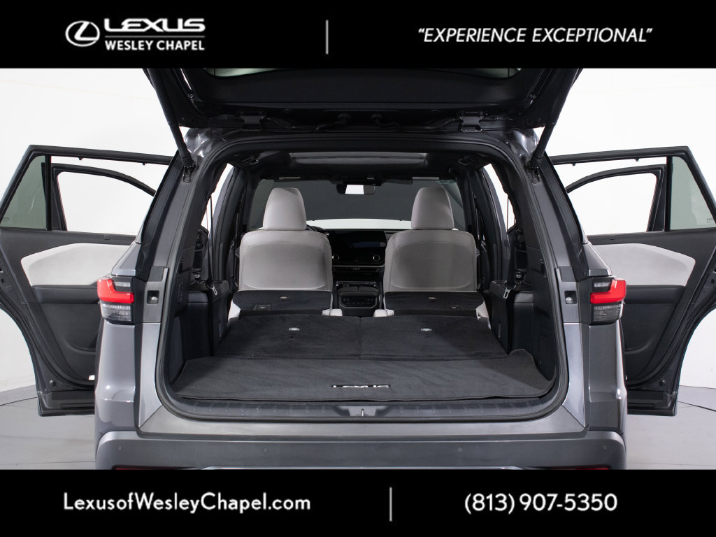 Used 2025 Lexus TX 350 AWD w/ Technology Package image 12