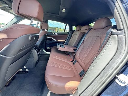 Used 2024 BMW X6 xDrive40i AWD/4WD image 15